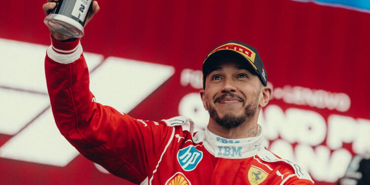 Lewis Hamilton en el podio del GP de Canadá 2026 / Fuente: Scuderia Ferrari HP