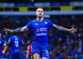 los argentinos son indispensables en Cruz Azul y Atlas