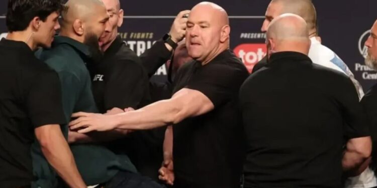 Rueda de prensa UFC 328