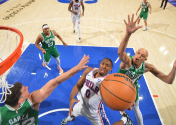 Tyrexe Maxey en juego 6 contra los Celtics
