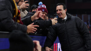 Unai Emery se ha ganado el cariño de la afición del Aston Villa Foto: Unai Emery Instagram