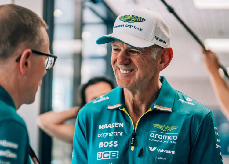 Adrian Newey con Aston Martin en el GP de Mónaco 2025 / Fuente: Aston Martin Aramco F1 Team