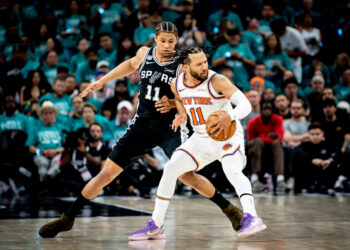 Brunson contra Spurs