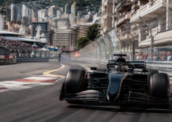Con el auto de Cadillac al límite, Checo Pérez necesita apelar a su magia en circuitos callejeros