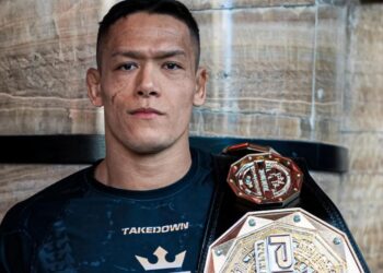 Costello se cae de la pelea contra Eblen