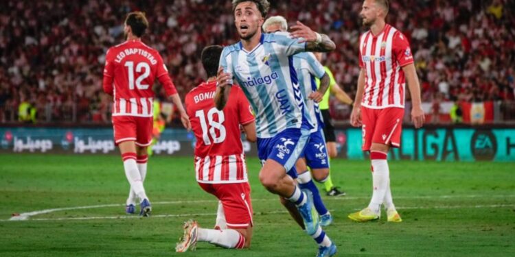 El Málaga se hace con la final del playoff venciendo al Almería y asciende a Primera 8 años después
