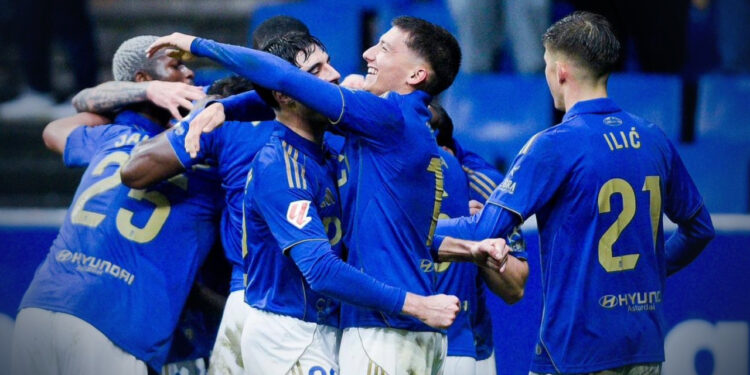 El Real Oviedo celebrando un gol en el Carlos Tartiere / Fuente: Real Oviedo