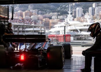 El panorama es crítico para el Checo Pérez tras las libres en Mónaco, el piloto tapatío necesita una vuelta perfecta el sábado para evitar el desastre