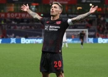 Grimaldo emerge como la primera opción del Atleti para el lateral