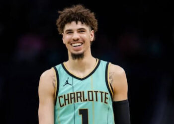 Los Timberwolves adquieren al base de los Hornets ha un precio elevado