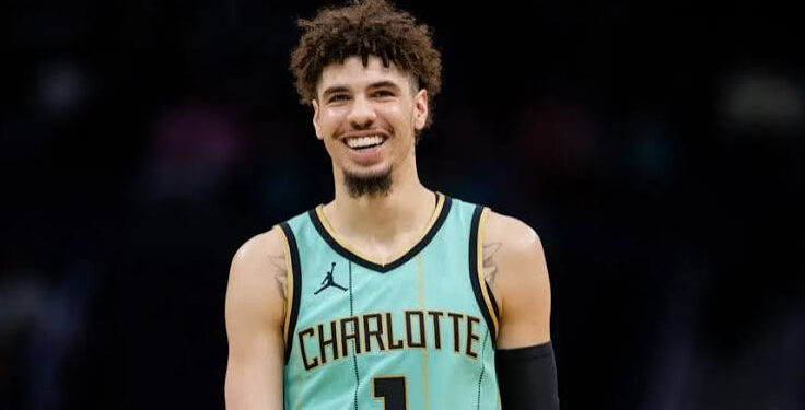 Los Timberwolves adquieren al base de los Hornets ha un precio elevado