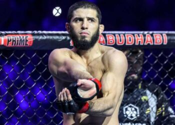 Makhachev inicia su campamento