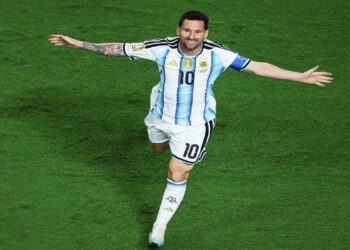 Messi desata la euforia albiceleste
