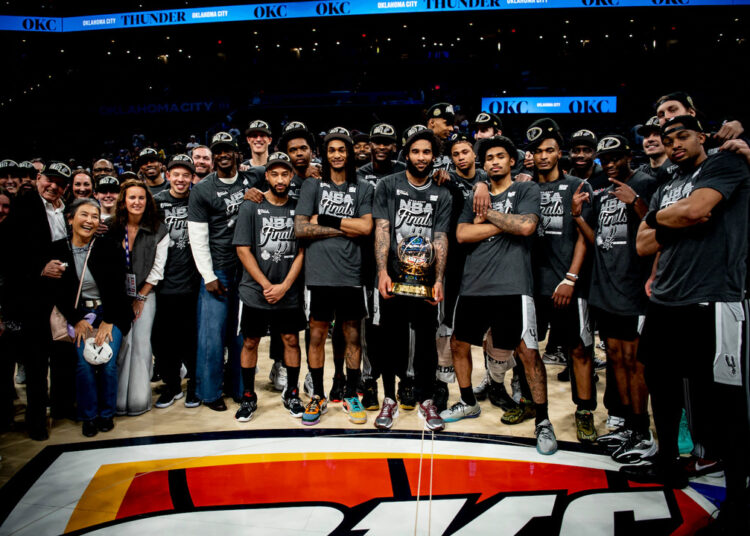 SAS juego 7 contra Thunder