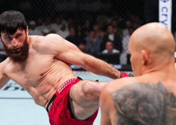 Ankalaev vence a Guskov en Abu Dhabi