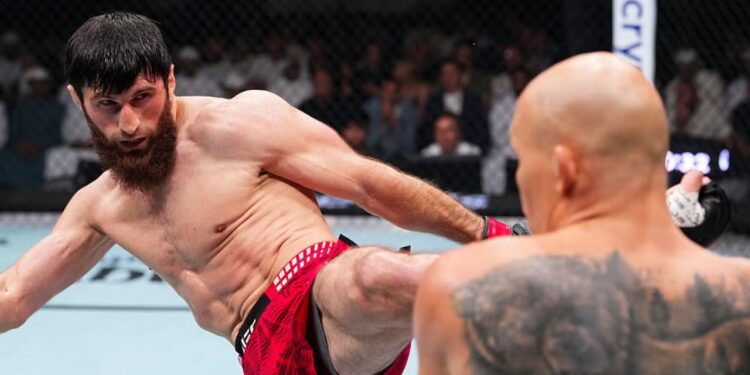 Ankalaev vence a Guskov en Abu Dhabi