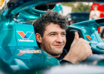 Jak Crawford con Aston Martin F1 Team / Fuente: Aston Martin Aramco F1 Team