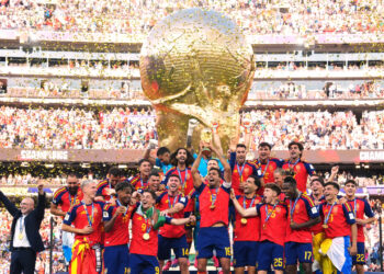 La Selección Española de fútbol levantando la Copa del Mundo 2026 / Fuente: Selección Española Masculina de Fútbol
