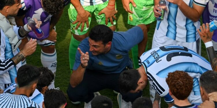 «Hemos intentado dar todo hasta el último»: Lionel Scaloni habló tras la derrota de Argentina ante España