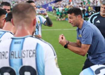 Lionel Scaloni superó a Carlos Bilardo y es el DT con más presencias en Copas del Mundo