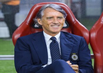 Mancini observa el horizonte de la Azzurra