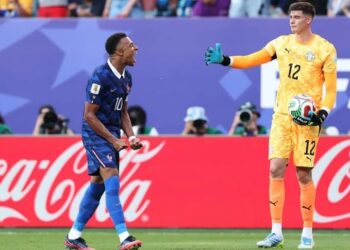 Mbappe puede ganar partidos con su talento, pero dejar con la mano estirada al arquero de Paraguay demuestra que la grandeza también se mide en los detalles