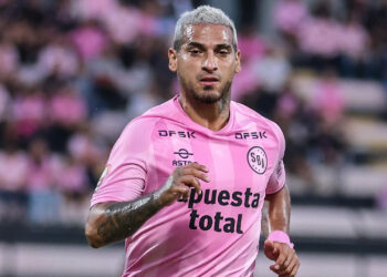 Miguel Trauco: «No creo que me reciban mal, la hinchada me tiene cariño»