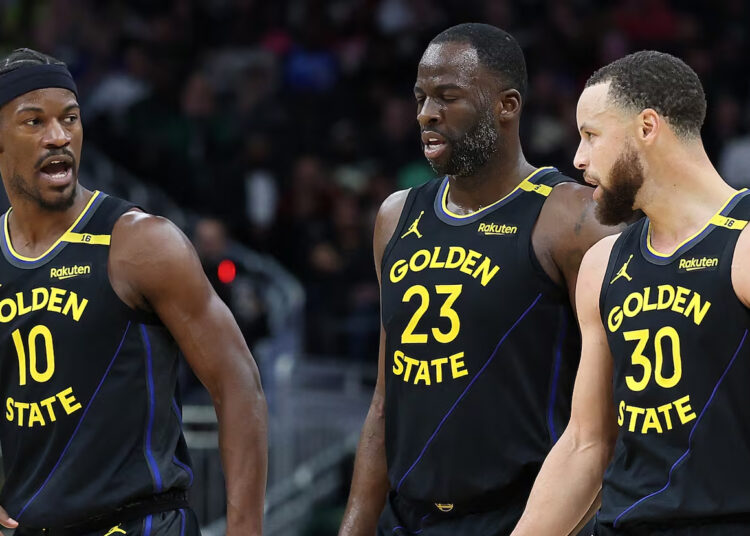Los Warriors siguen alargando una dinastía que ya no es competitiva con la renovación de Green