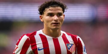 Atlético encara el pulso de Julián Álvarez en pleno mercado