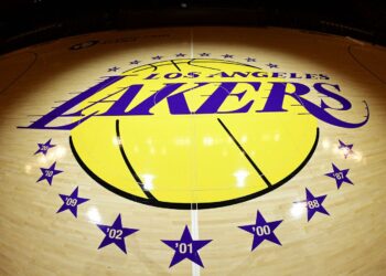 Walter vende los Lakers por 2.500 millones más que lo que lo compro hace 14 meses