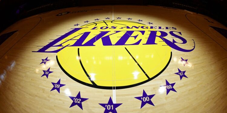 Walter vende los Lakers por 2.500 millones más que lo que lo compro hace 14 meses