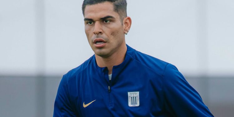 Luis Ramos sería de la partida en Alianza Lima para enfrentar a FBC Melgar