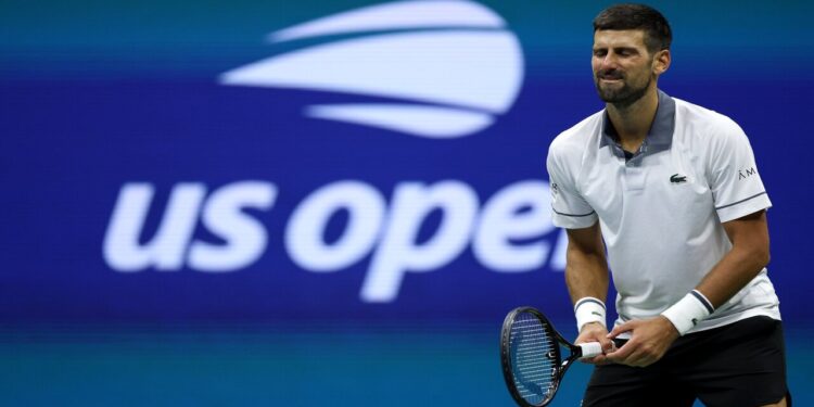 Tenista Novak Djokovic durante un punto en el US Open