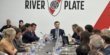 River creó la «Comisión Interreligiosa» y los hinchas estallaron