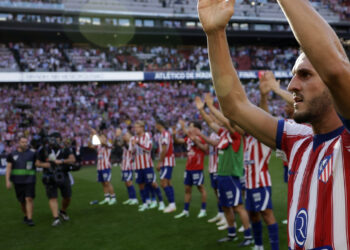 El Atlético de Madrid celebrando la victoria del derbi frente al Real Madrid / Fuente: Atlético de Madrid