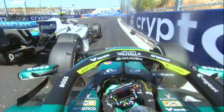 El toque entre Carlos Sainz y Fernando Alonso en el GP de España de F1 / Fuente: Fórmula 1