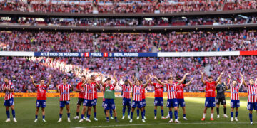 La plantilla del Atlético de Madrid celebrando la victoria frente al Real Madrid / Fuente: Atlético de Madrid