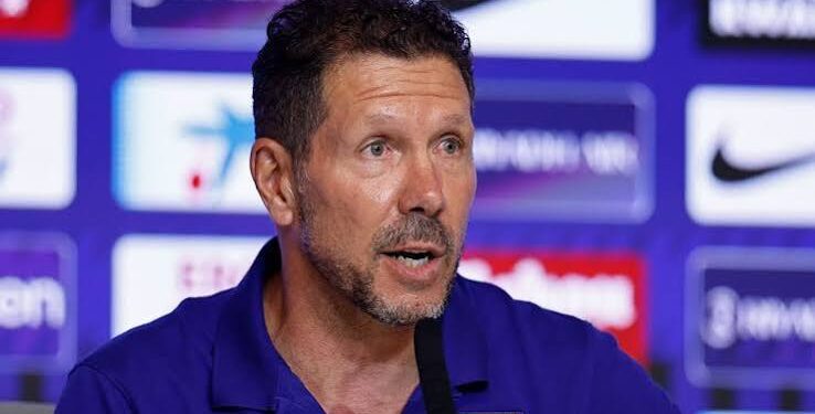 Simeone pide el Balón de Oro para Messi