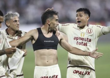 Un ‘blooper’ les dio el triunfo: Universitario derrotó 2-1 a Alianza en Matute