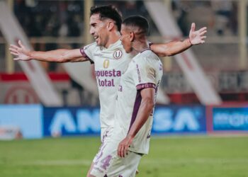 Crónica: Tres goles de la ‘U’ a Juan Pablo II para soñar