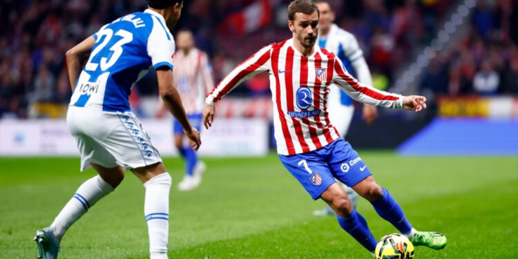 Antoine Griezmann, ex jugador del Atlético de Madrid, frente al Espanyol en Liga / Fuente: Atlético de Madrid