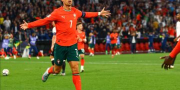 El portugués deja una carrera llena de títulos, récords y una huella imborrable tanto en la selección como en el fútbol de clubes.