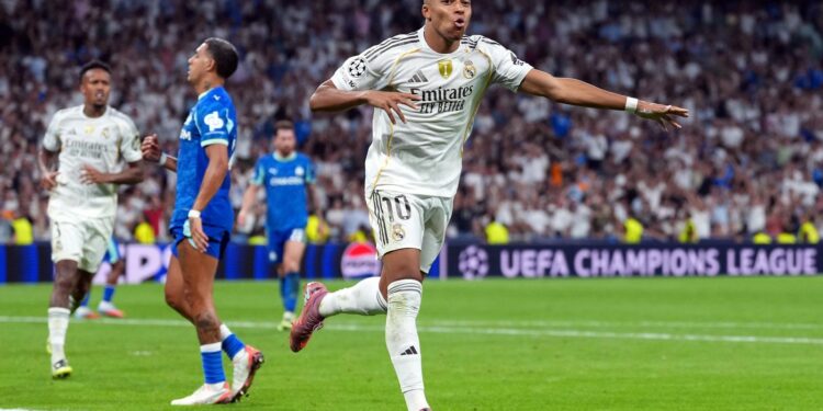 Kylian Mbappé durante el Real Madrid 4-1 RB Leipzig en Champions League
