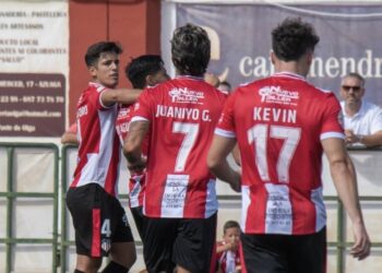 Los jugadores del Azuaga celebrando un gol | Foto: CD Azuaga
