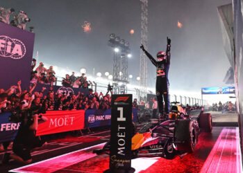 Max Verstappen, de Red Bull, celebrando la victoria del GP de Singapur / Fuente: Fórmula 1