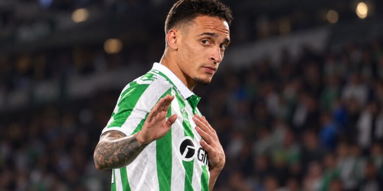Roban en la casa de Antony dos Santos jugador del Betis