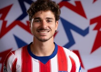 Julián Álvarez en busca de un nuevo representante