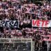 Protesta del Rayo Vallecano durante el partido ante el Athletic Club en Vallecas